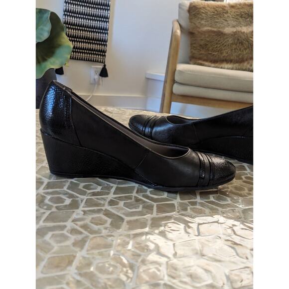 Life Stride Soft System Black Juliana Leather Slip On Wedge Flats Size 11 - Picture 13 of 14